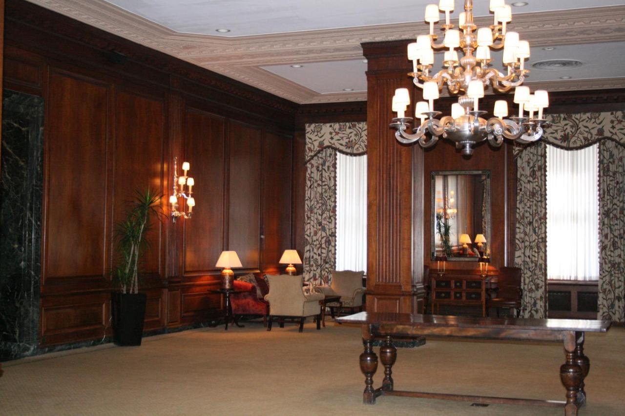 The Inn At The Standard Club Чикаго Экстерьер фото